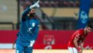 الدوري المصري.. إصابة محمد الشناوي تعمق أزمات الأهلي في عهد سواريس