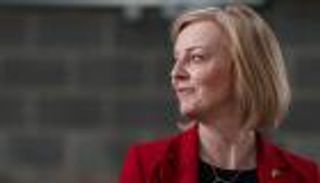 تراس تقترب من خلافة جونسون.. بدعم الوزير "الأكثر شعبية"