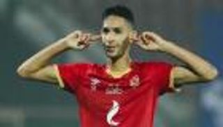 مسيرة حافلة وأزمات بالجملة.. بدر بانون يودع الأهلي من الباب الكبير