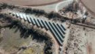 "أورانيا" تنجو من أزمة الكهرباء بالطاقة الشمسية.. ملحمة في جنوب أفريقيا