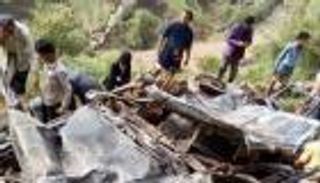 12 قتيلا بينهم نساء وأطفال بحادث مروّع في اليمن