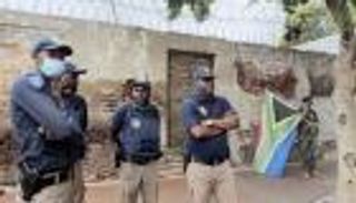 اغتصاب 8 فتيات بعد اقتحام موقع تصوير بجنوب أفريقيا.. تفاصيل مرعبة