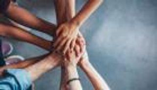 اليوم العالمي للصداقة 2022.. دعوة لبناء جسور المحبّة