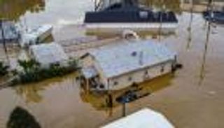 فيضانات كنتاكي.. الحصيلة ترتفع لـ25 قتيلا (صور)