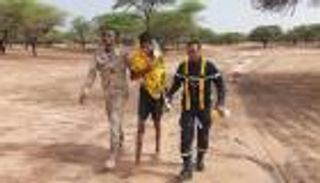 "ريان الموريتاني" علق في الماء 22 ساعة.. نهاية سعيدة للطفل شبو ولد هادي