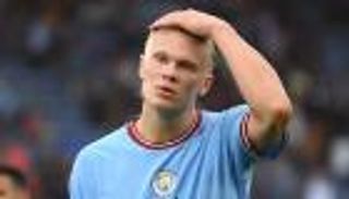 "لسنا مزارعي ألمانيا".. نيران الجماهير تحاصر هالاند بعد الدرع الخيرية