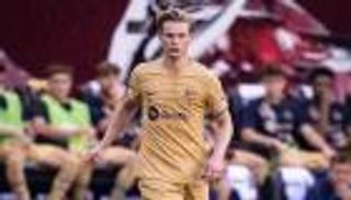 سعر العملة وأمور أخرى.. مانشستر يونايتد يواصل إغراء دي يونج