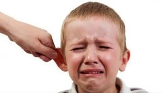 طفل يبكي - صورة تعبيرية