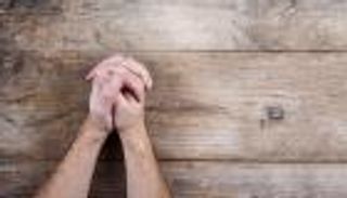 الأصابع السوداء.. كورونا قد يعرّض مرضاه لعملية بتر