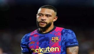 ممفيس ديباي لاعب برشلونة 