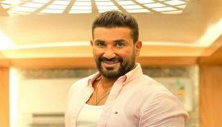 الفنان المصري أحمد سعد