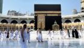 لا يشترط تقديم فحص "PCR".. السعودية تصدر قرارا بشأن المعتمرين من خارج المملكة