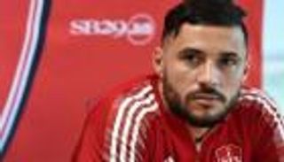 غاب لأسباب مجهولة.. يوسف بلايلي يثير القلق في فرنسا