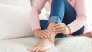 تثاقل الساقين.. الأسباب وسبل المواجهة