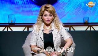 خبيرة التجميل إيمي تاتو