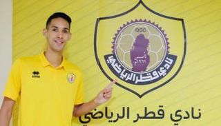 بدر بانون بقميص قطر