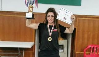 بطلة العراق لألعاب القوى البدنية دينا فؤاد