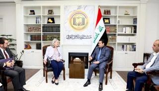 جانب من استقبال الأعرجي السفيرة الأميركية في بغداد رومانوسكي