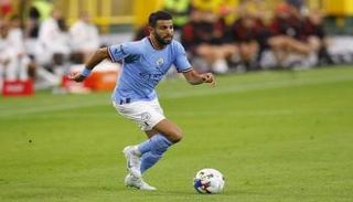 رياض محرز لاعب مانشستر سيتي الإنجليزي