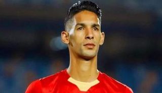 بدر بانون مدافع الأهلي المصري السابق