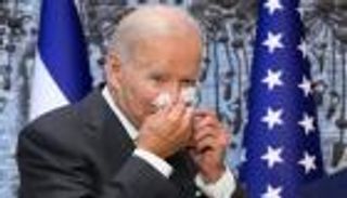 كورونا يأبى مغادرة بايدن.. الرئيس لا يزال مصابا