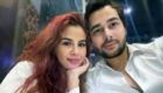 محمود المهدي يستفز منة عرفة بعد "الطلاق الثالث"