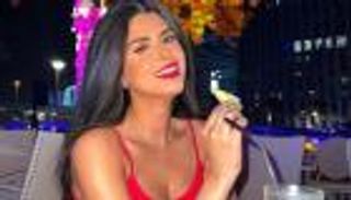 صور الفنانة سلمى رشيد.. إطلالات مثيرة وانتقادات واسعة