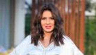 نجلاء بدر تنتقد "مواقف مسيئة" على الشواطئ المصرية