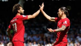 محمد صلاح وداروين نونيز في مباراة ليفربول ضد فولهام