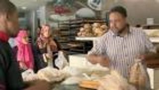 أزمة الخبز "المسرطن" تتفاعل في ليبيا.. جدل واسع وتدخل قضائي