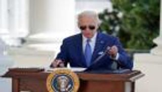 كورونا "يستسلم" أمام بايدن.. فحوص سلبية