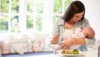 الأسبوع العالمي للرضاعة الطبيعية.. احذري تناول هذه الأطعمة