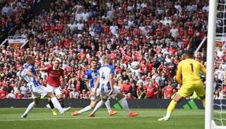 ملخص وأهداف مباراة مانشستر يونايتد وبرايتون في الدوري الإنجليزي