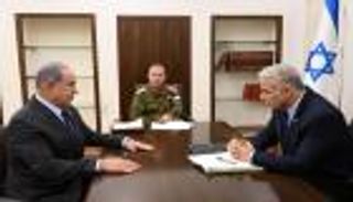 نتنياهو يدعم العملية الإسرائيلية في غزة ويقدم النصائح