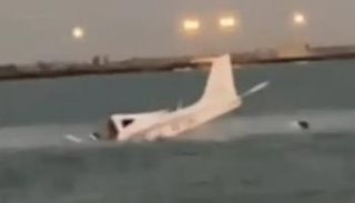 لحظة سقوط طائرة في عسير السعودية