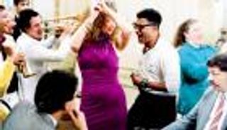 مخرج فيلم كابوريا يتهم أحمد زكي بالكذب.. وطارق الشناوي: "كلام خايب"