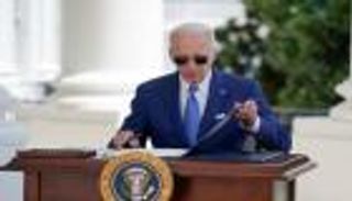 بايدن "قلق" من تحركات الصين حول تايوان