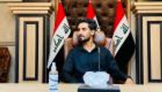 مشاهد من اقتحام البرلمان.. خدمات فارهة غريبة على العراقيين