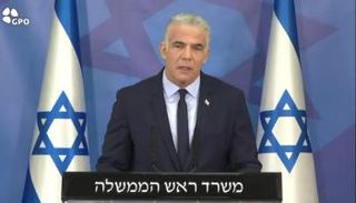 لابيد خلال المؤتمر