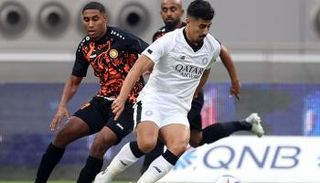 بغداد بونجاح مهاجم منتخب الجزائر وفريق السد القطري