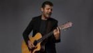 حمزة نمرة ينشر صورة له في مصر.. ومتابعوه: "نورت بلدك"