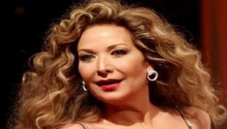 الفنانة السورية رغدة 