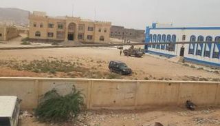مبنى حكومي طهرته العمالقة من فلول المتمردين الإخوان في عتق