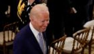 مداهمة منزل ترامب.. بايدن ينكر علمه المسبق 