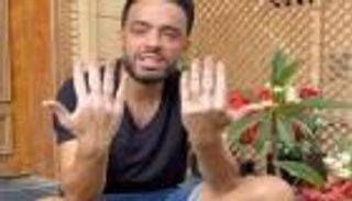 متابع لـ رامي جمال: "ربنا ابتلاك بمرض وبرضو بتغني".. والمطرب المصري يرد بقوة