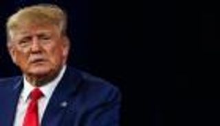 بعد تفتيش منزله بفلوريدا.. ماذا طلب ترامب من أنصاره؟