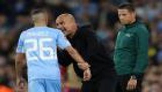 "الدبابة" يكشف كواليس علاقة رياض محرز مع جوارديولا