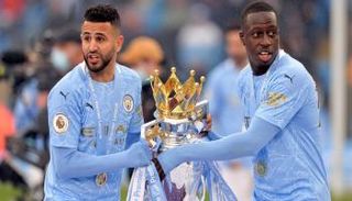 رياض محرز مع ميندي 