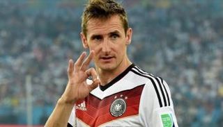 ميروسلاف كلوزه لاعب المنتخب الألماني الهداف التاريخي لكأس العالم