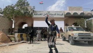 مقر قيادة القوات الخاصة بقبضة العمالقة بعد أن كان تحت سيطرة الإخوان